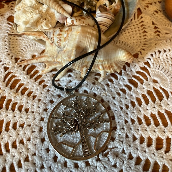 Necklace, “Tree of Life” Medallion, NWOT - Picture 2 of 16